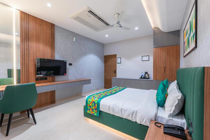 Room 13 of 50