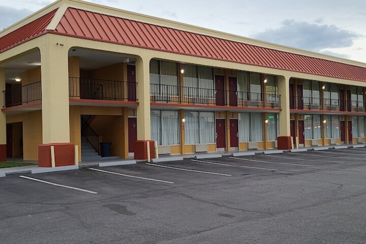 Hotel 18 of 18