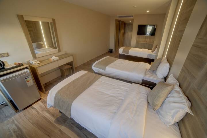 Room 5 of 31
