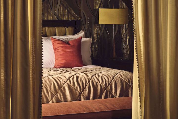 Room 58 of 200