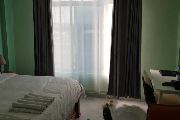 Room 12 of 65