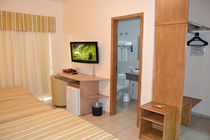 Room 4 of 42