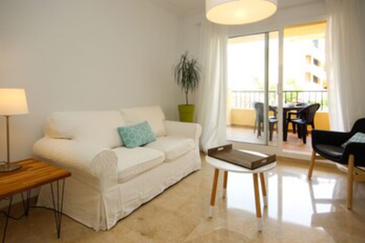 Room 12 of 25
