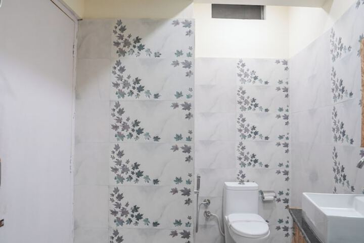 Room 30 of 72