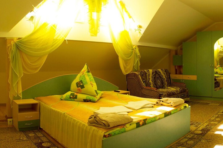 Room 19 of 60