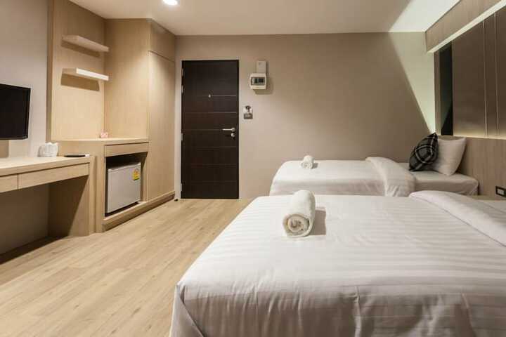 Room 19 of 50