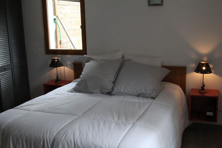 Room 5 of 89