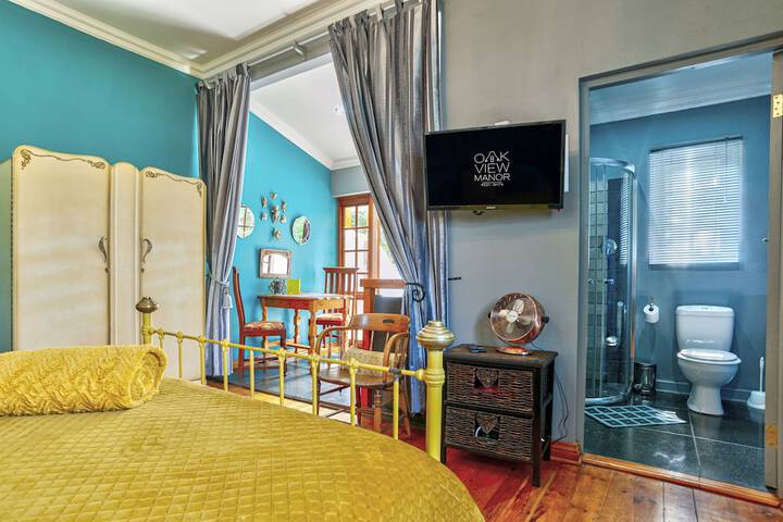 Room 12 of 159