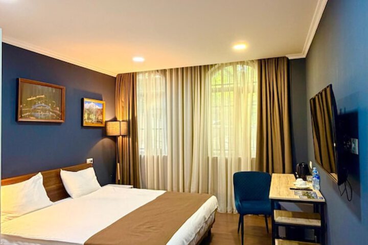Room 134 of 240