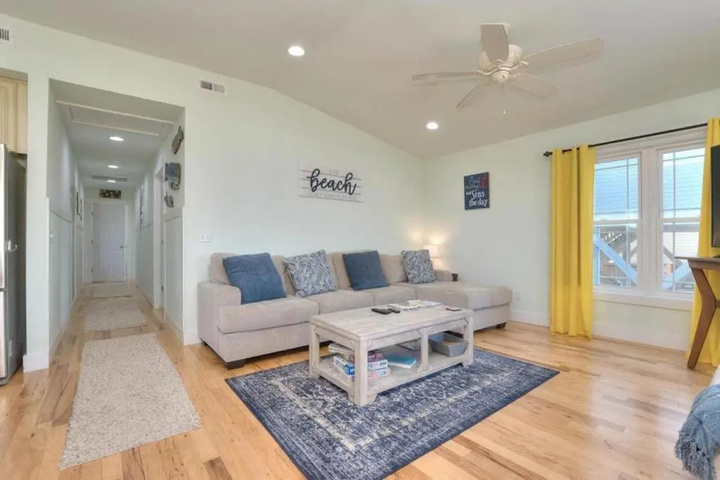 Room 3 of 22