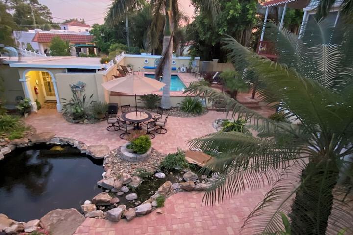 Hotel Exterior 42 of 49