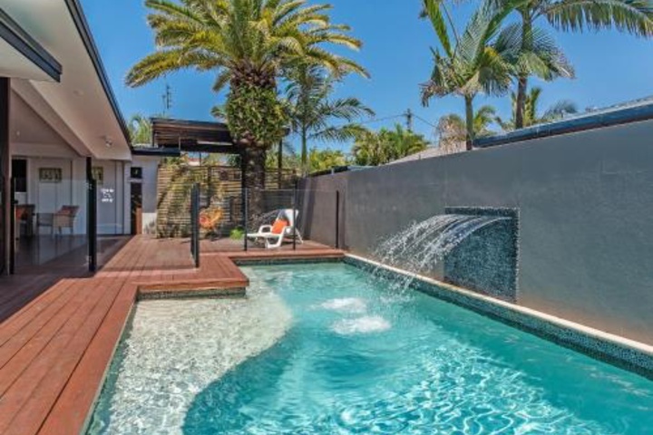 Pool 8 of 12