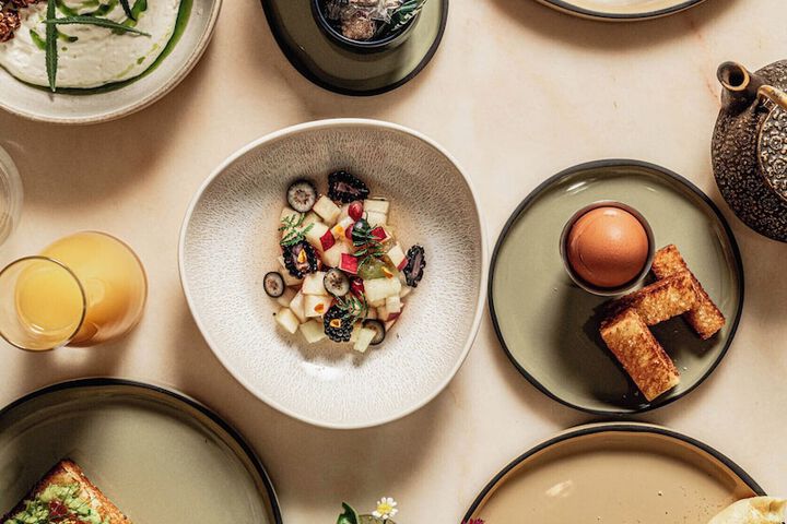Breakfast/Coffee Service 101 of 110