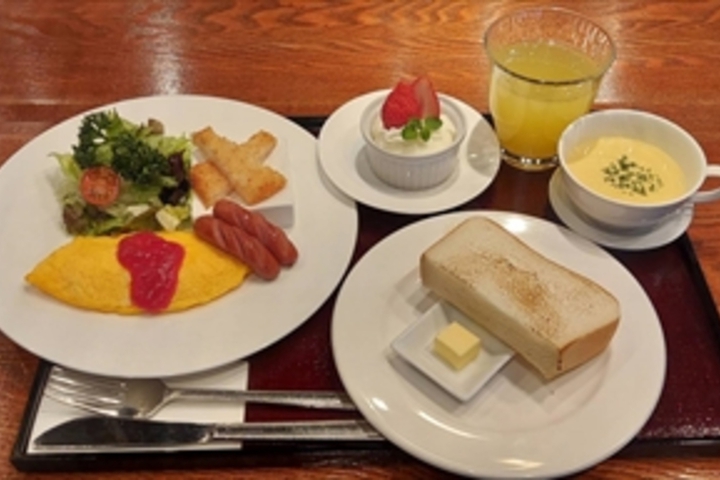 Dining 5 of 7