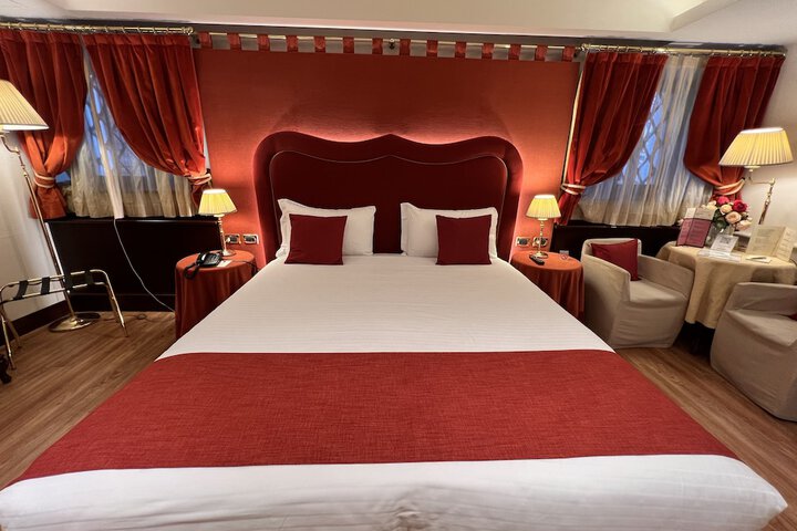 Room 75 of 290