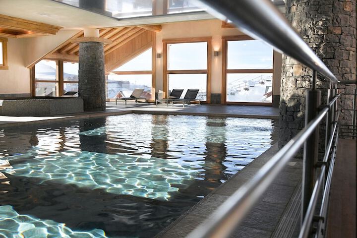 Pools & Facilities