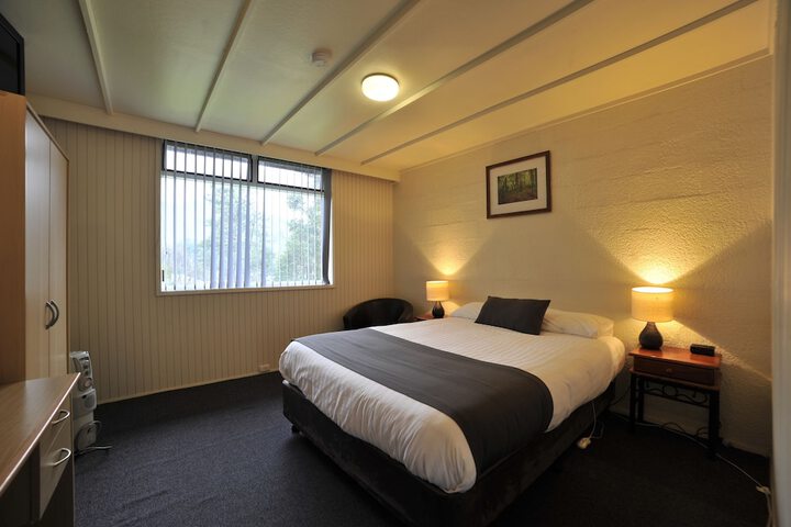 Room 5 of 43