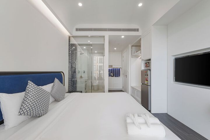 Room 83 of 501