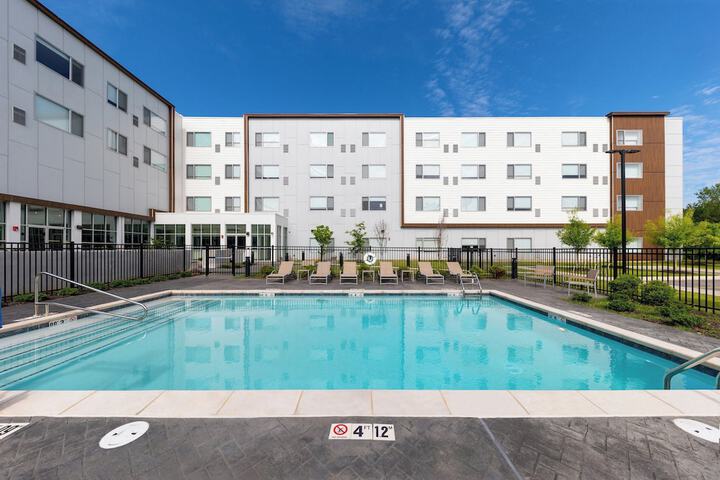 Pools & Facilities