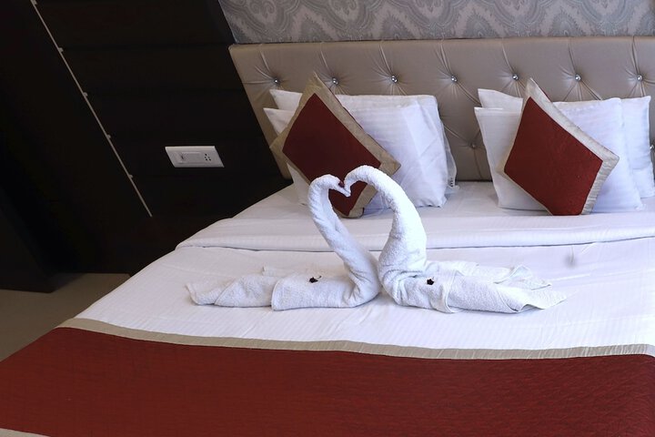Room 14 of 27