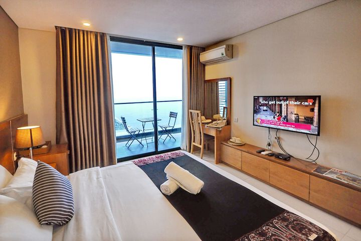 Room 71 of 230