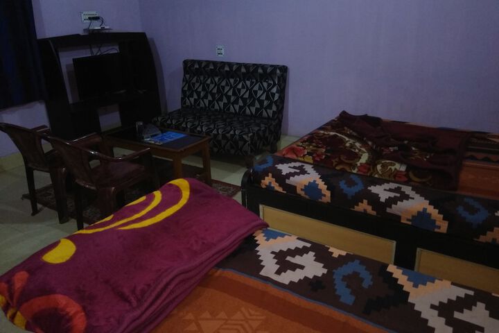 Room 8 of 21