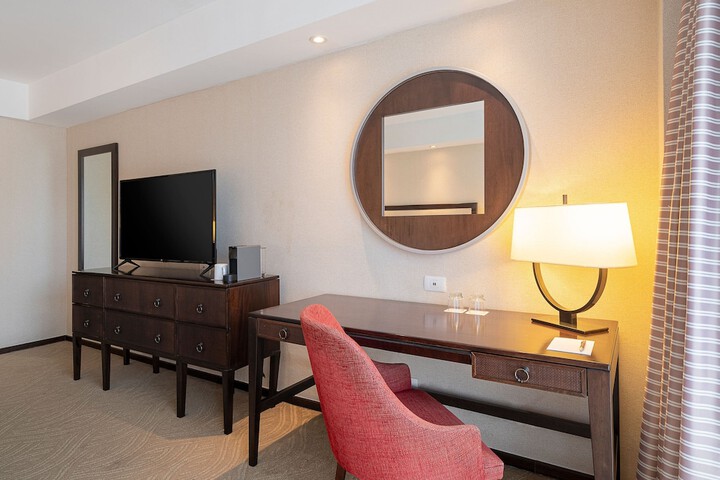Room 53 of 256