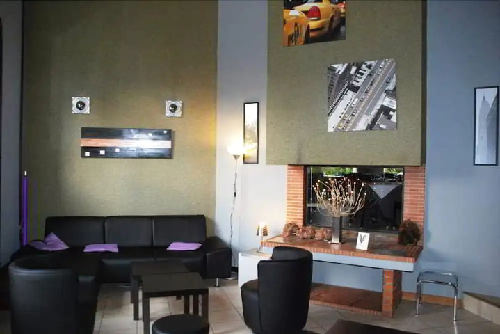 Hotel Lobby