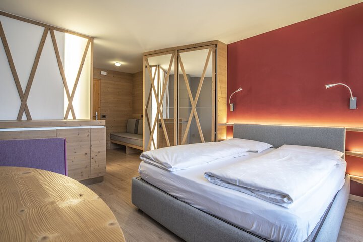 Room 15 of 40