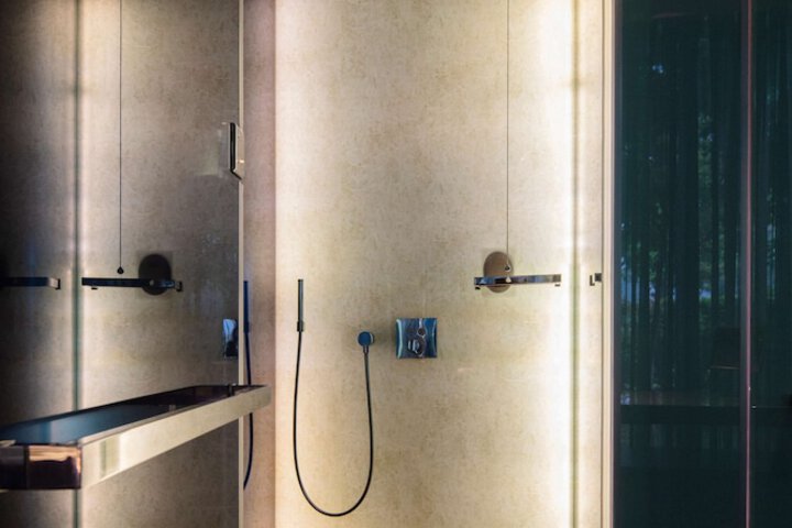 Room 127 of 317
