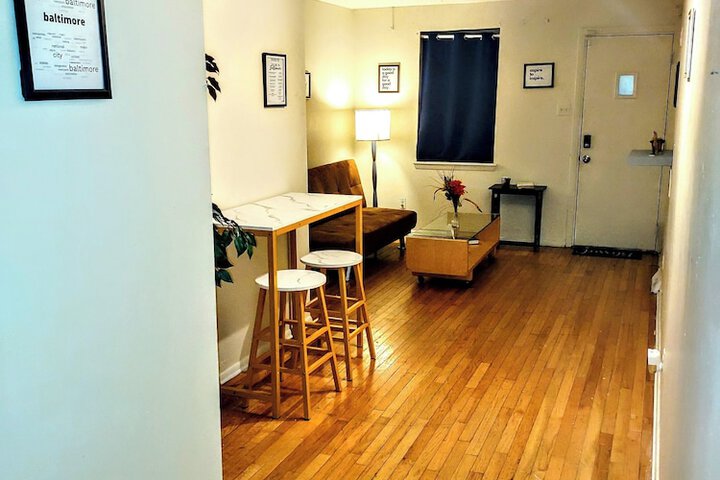 Room 4 of 10