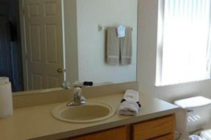 Room 3 of 20