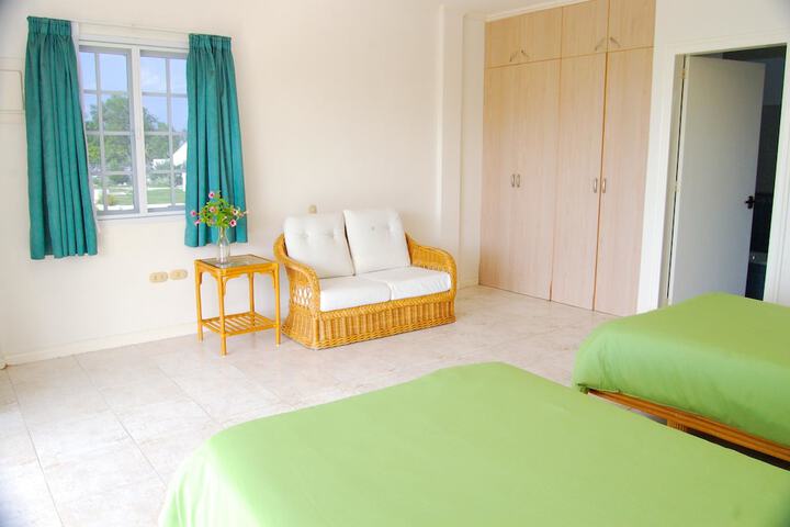 Room 8 of 65