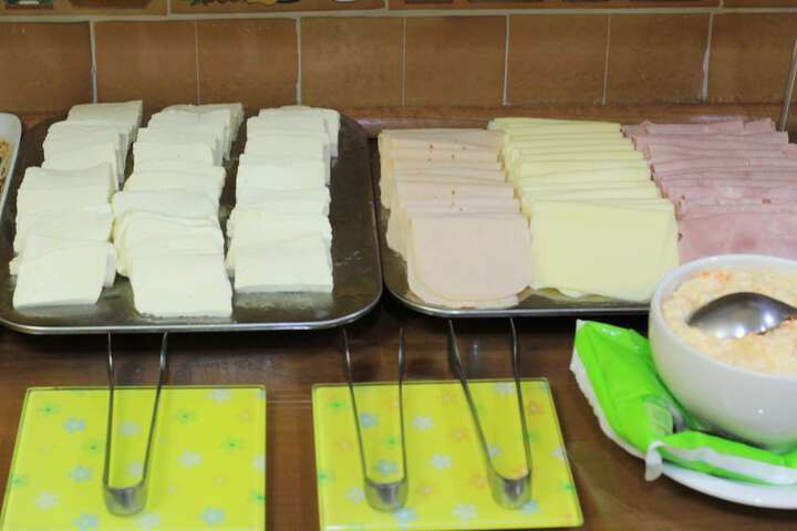 Breakfast buffet
