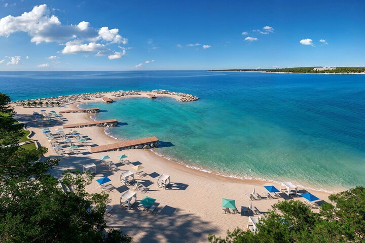 Beach 113 of 118