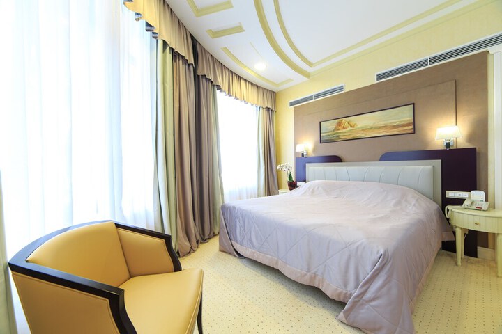 Room 28 of 117