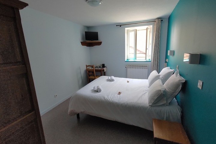 Room 2 of 12