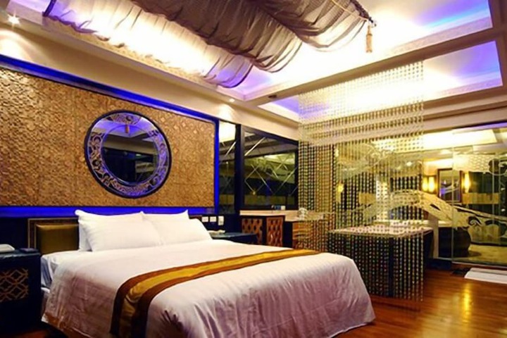 Room 7 of 23
