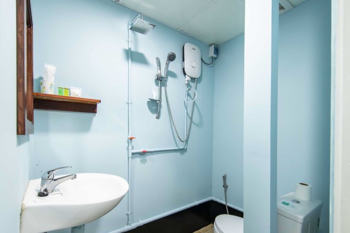 Room 37 of 47