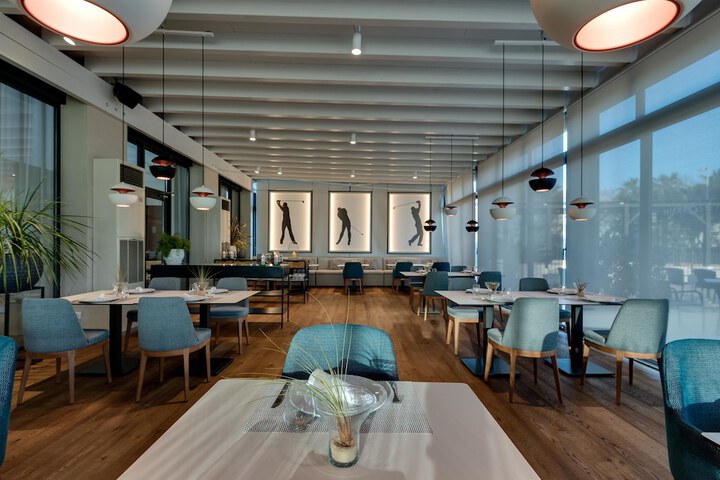 Dining 88 of 126