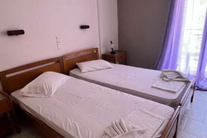 Room 21 of 46