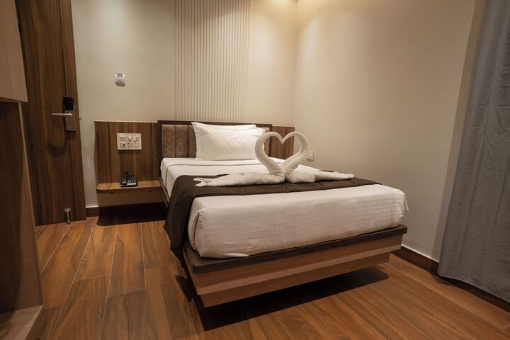 Room 5 of 21