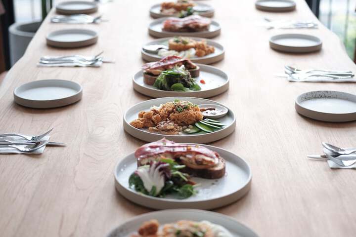 Dining 49 of 57