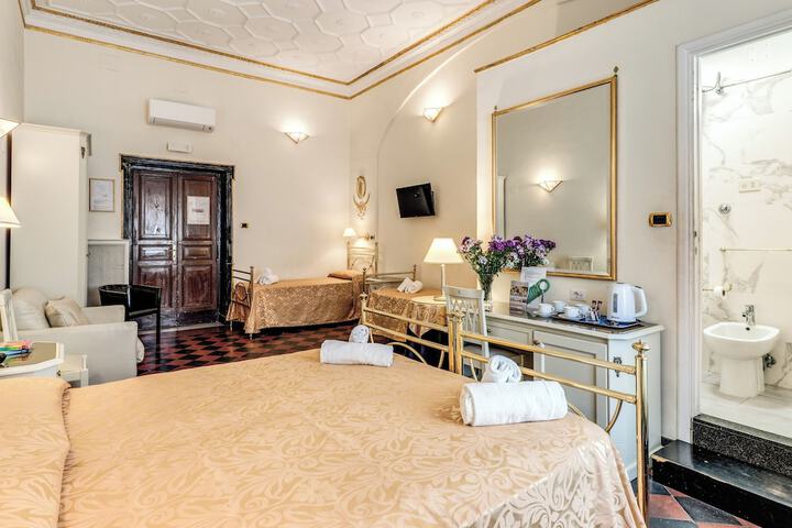 Room 80 of 125