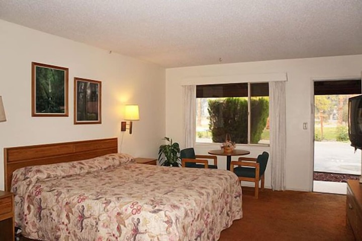 Room 22 of 39
