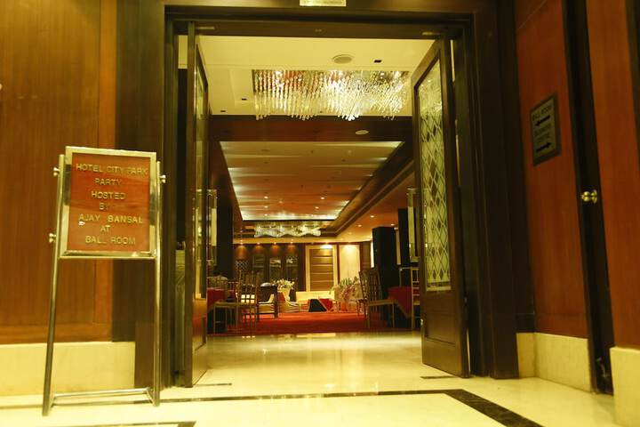 Hotel 2 of 52
