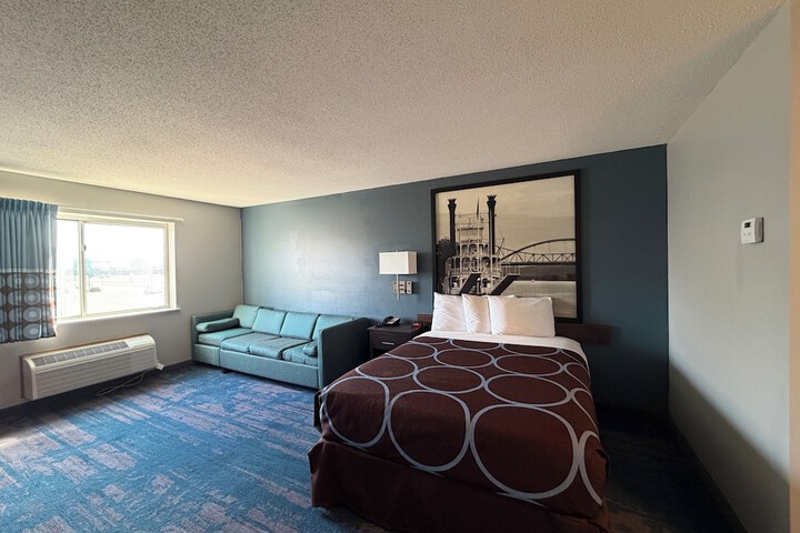 Room 27 of 63