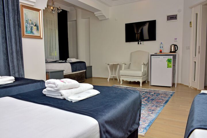 Room 16 of 48