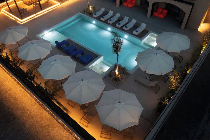 Pool 50 of 68