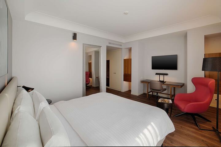Room 20 of 131